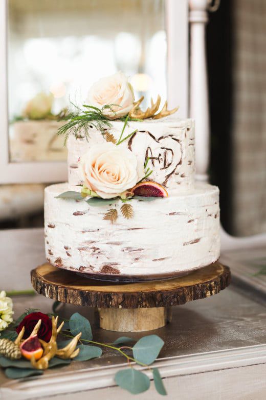 Romantic-Winter-Rustic-Wedding-Cake