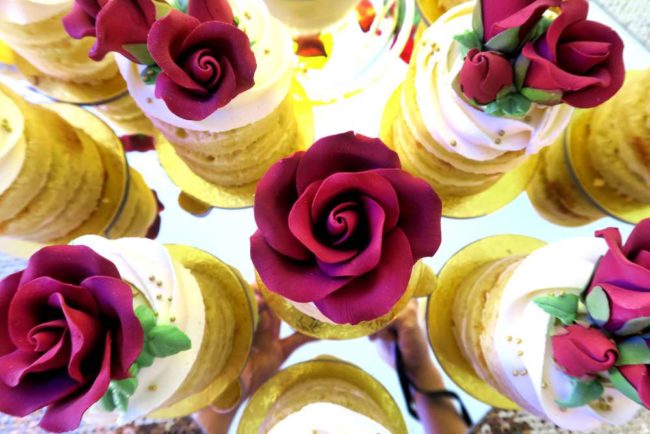 Beauty-And-The-Beast-Dream-Wedding-Flower-Toppings