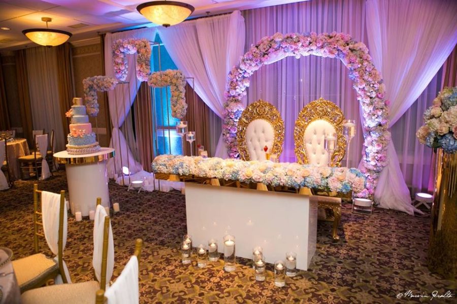 Floral-Elegant-Wedding-Bridal-Table