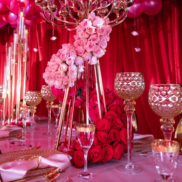 pink and gold wedding centerpiece